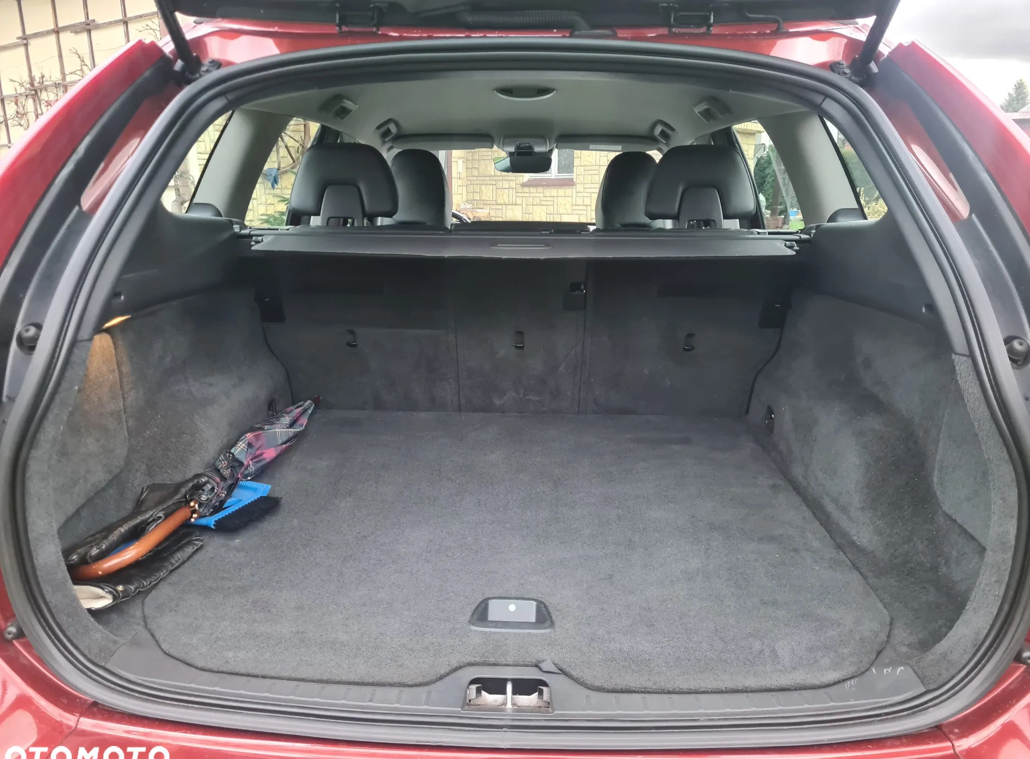 Volvo XC 60 cena 84000 przebieg: 128500, rok produkcji 2015 z Jasień małe 172